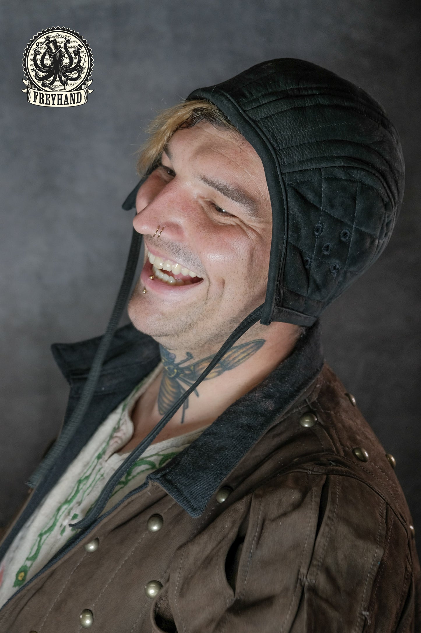 Polsterhaube "Bernhard" Nubukleder - schwarz