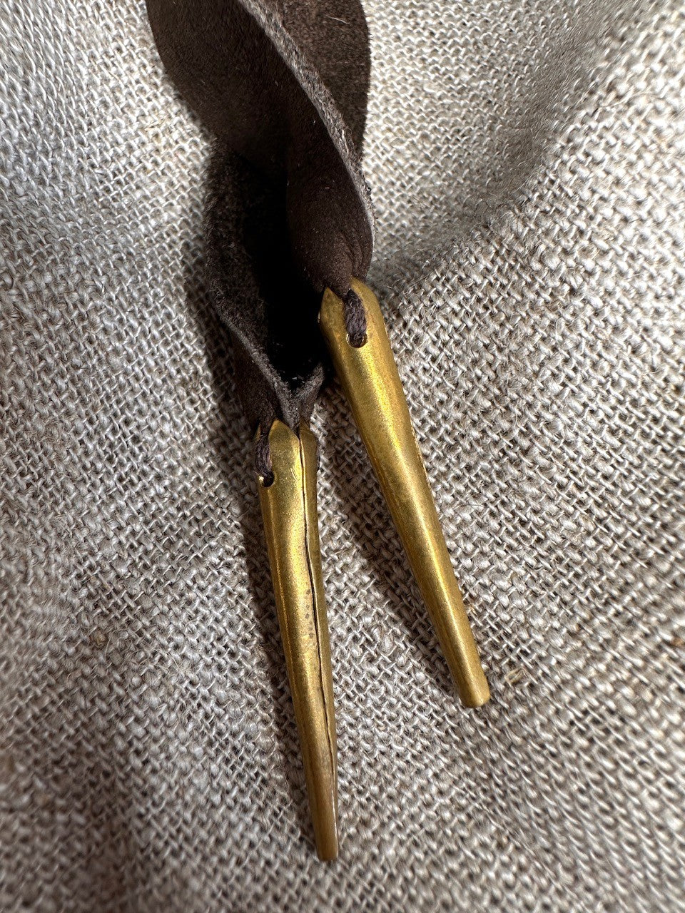 Lacing Points 45cm leather with brass tips 6 pcs.