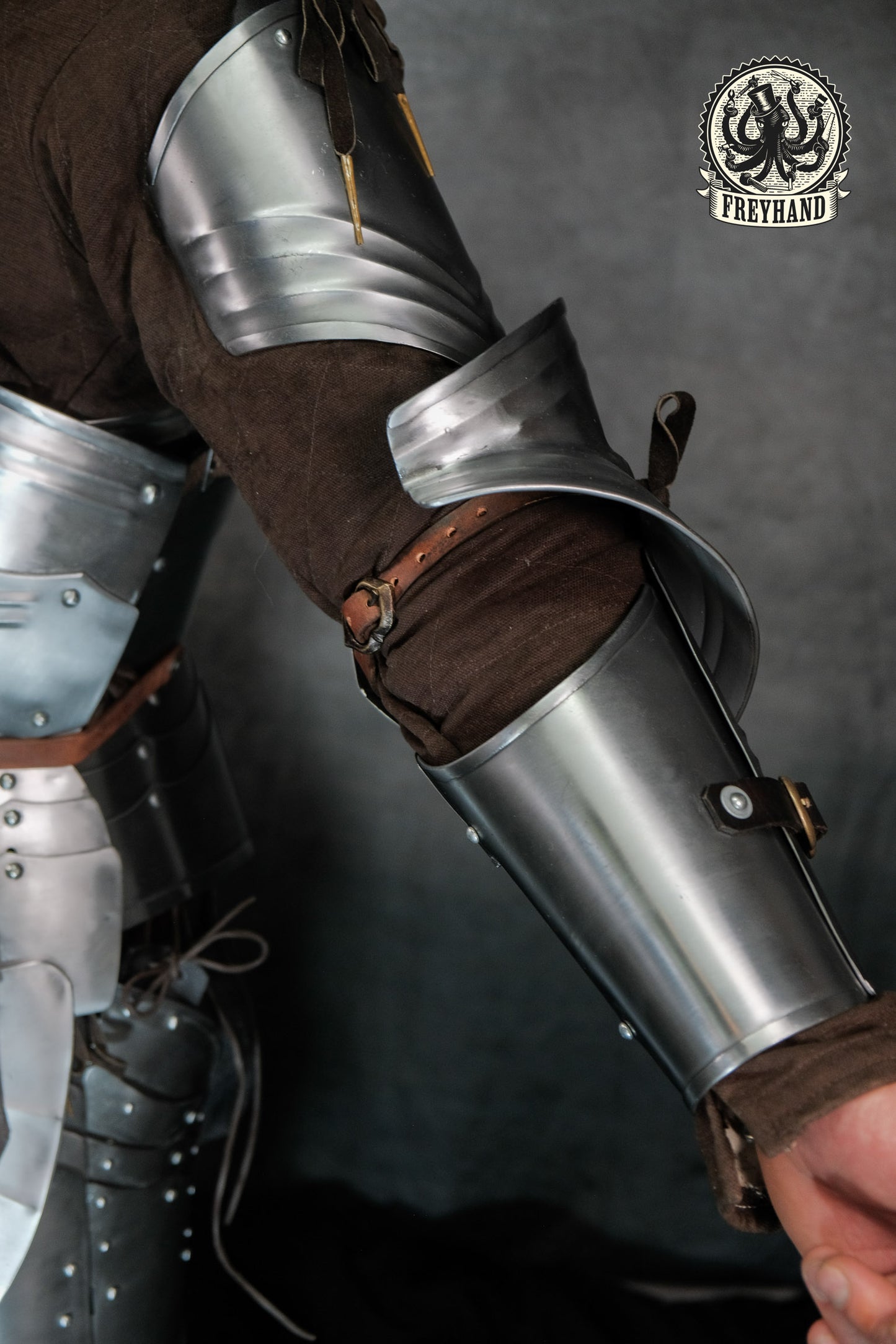 Vorbestellung Gotischer Armpanzer Typ1