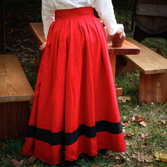 Landsknecht Rock "Flora" rot-schwarz