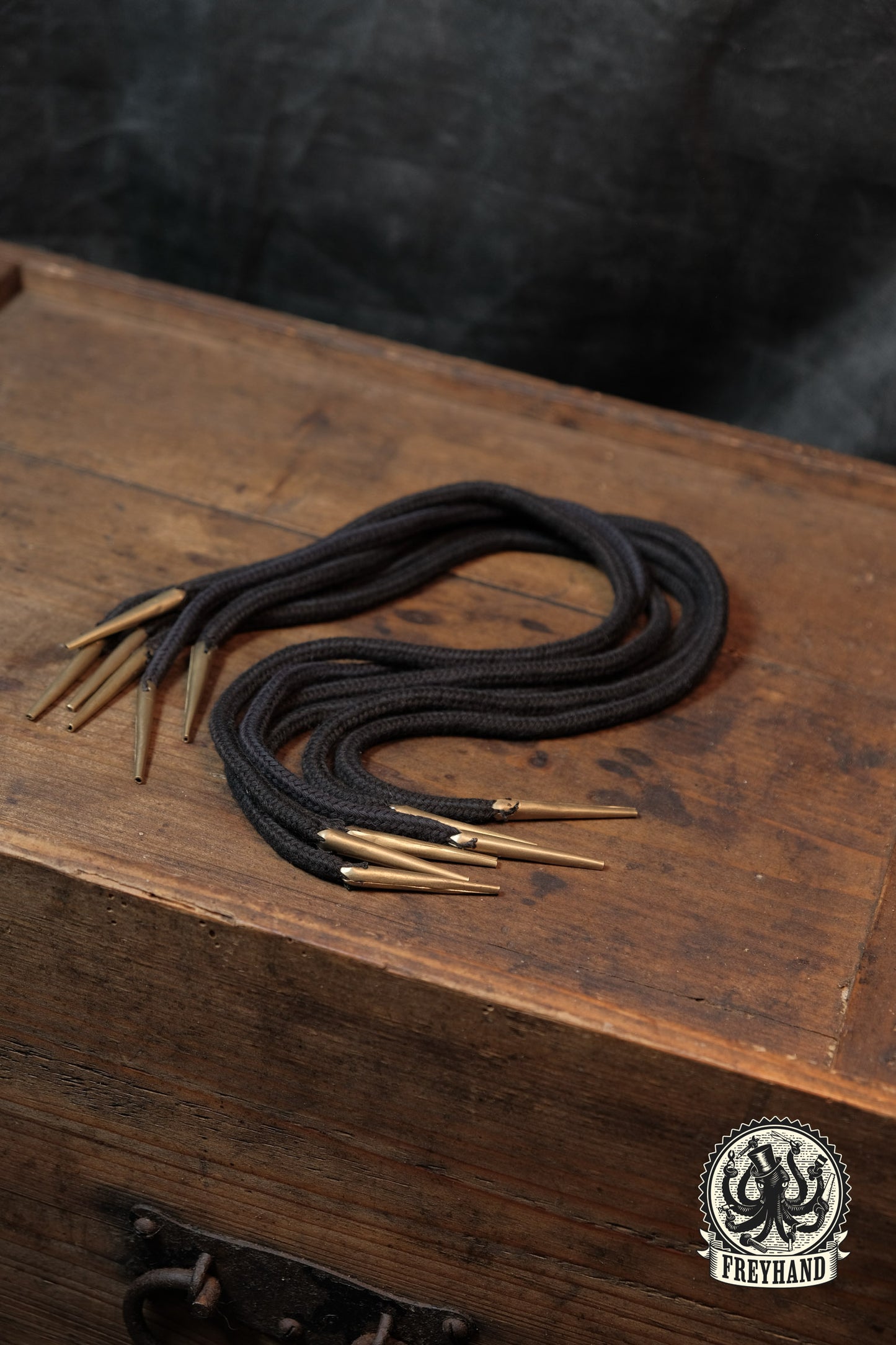 Nestelschnüre Baumwolle 45cm mit Messing tips