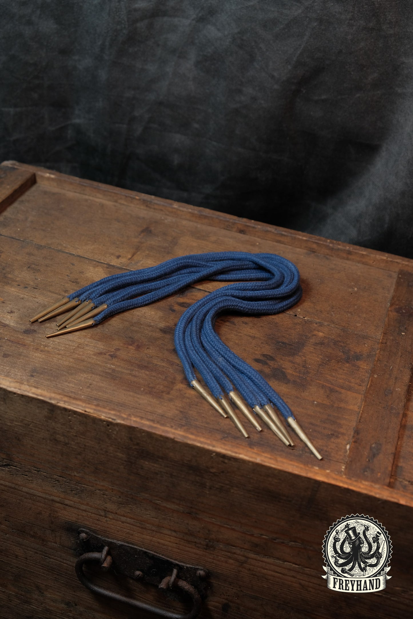 Nestelschnüre Baumwolle 45cm mit Messing tips