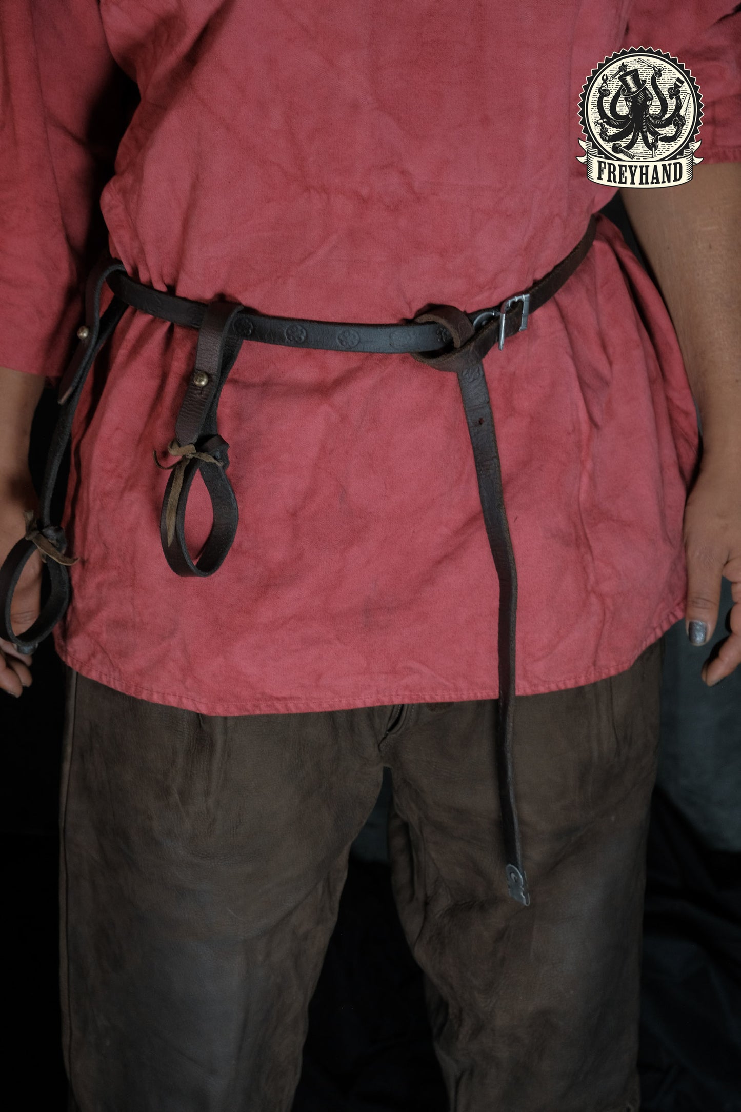 Anton Schwertscheidenhalter set