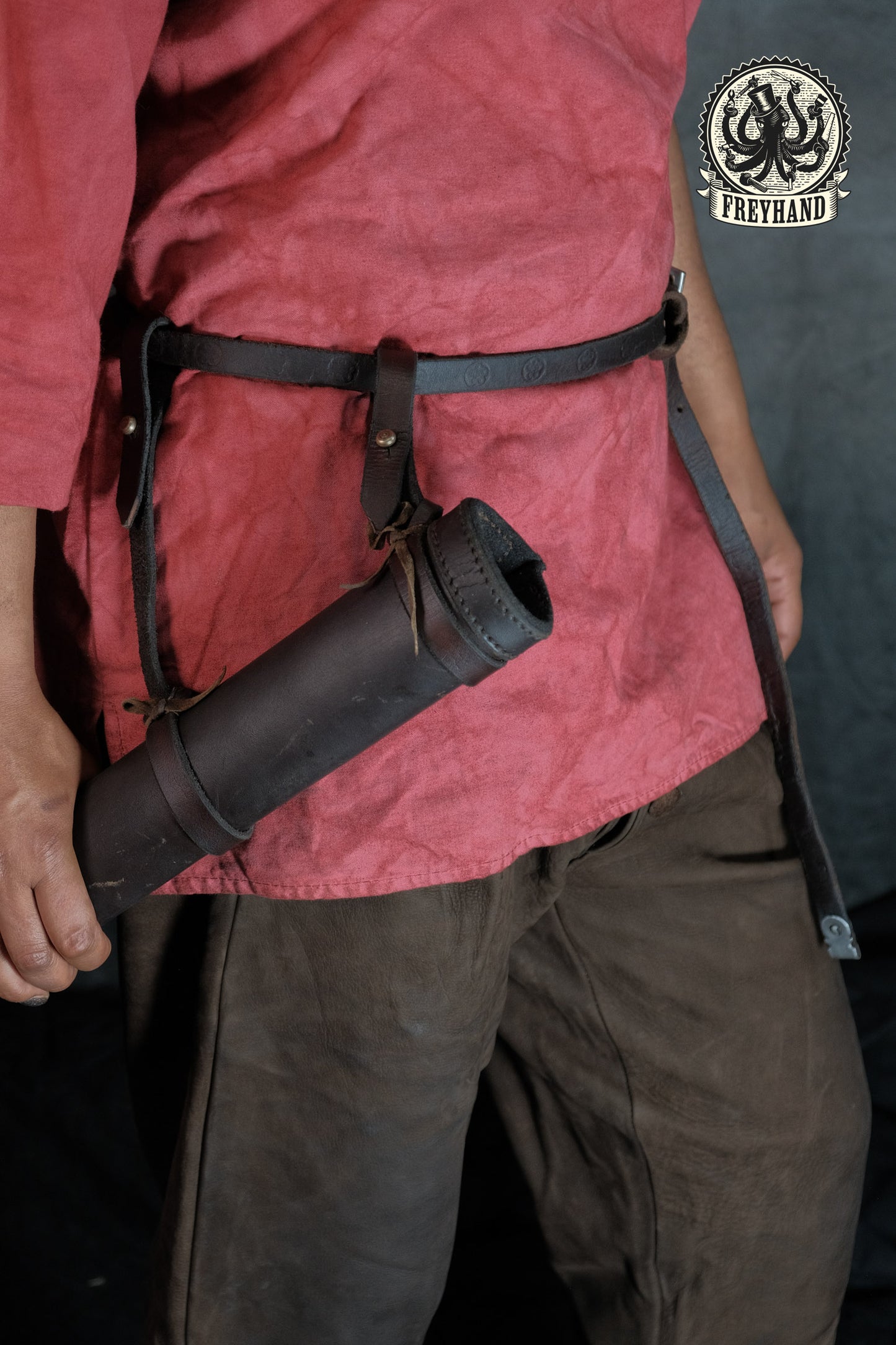 Anton Schwertscheidenhalter set