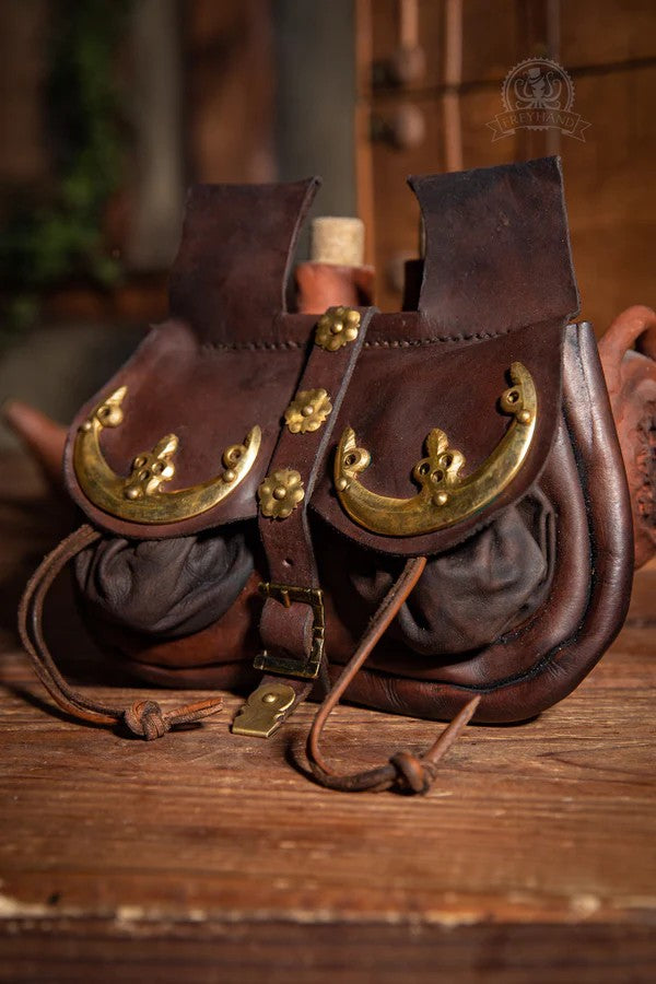Nierentasche mit Messingbeschlägen "Louis" Leder